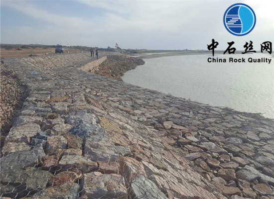 格賓石籠護(hù)岸 格賓石籠護(hù)岸